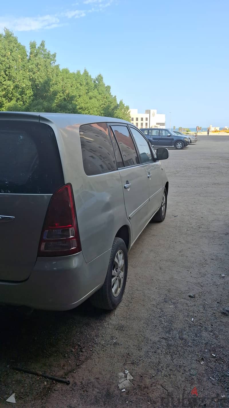 Toyota Innova 2007 4