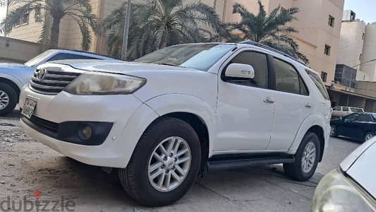 Toyota Fortuner 2013 SRS URGENT SALE FAMILY USED