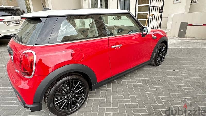 MINI Cooper 2024 اصفار 1