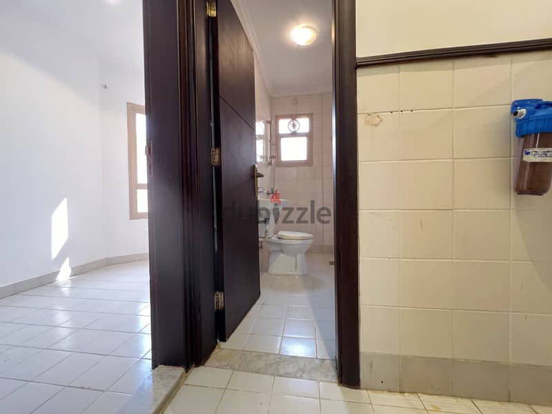 Salmiya - sea view 2 bedrooms penthouse with s. pool 11