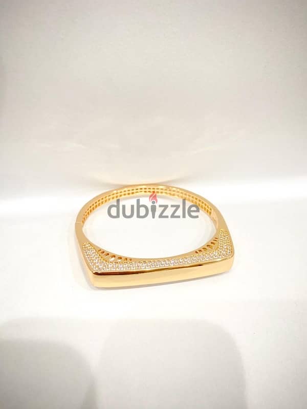 gold plated bangle 0