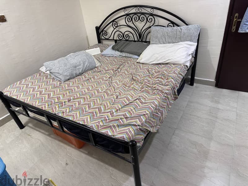 King size Bed frame + mattress along with pillows 0