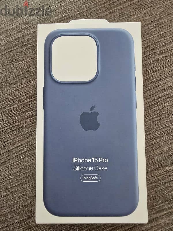 iPhone 15 Pro Silicone Case with MagSafe - SBlue 0