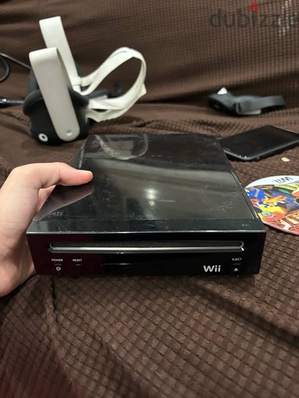 Black Nintendo Wii Console with 2 Games – Great Deal! 6