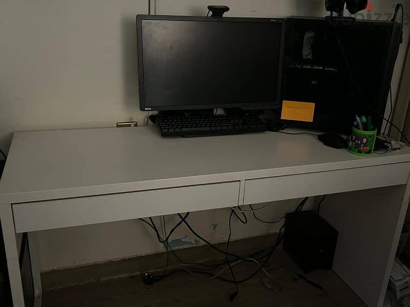 ikea desk 1