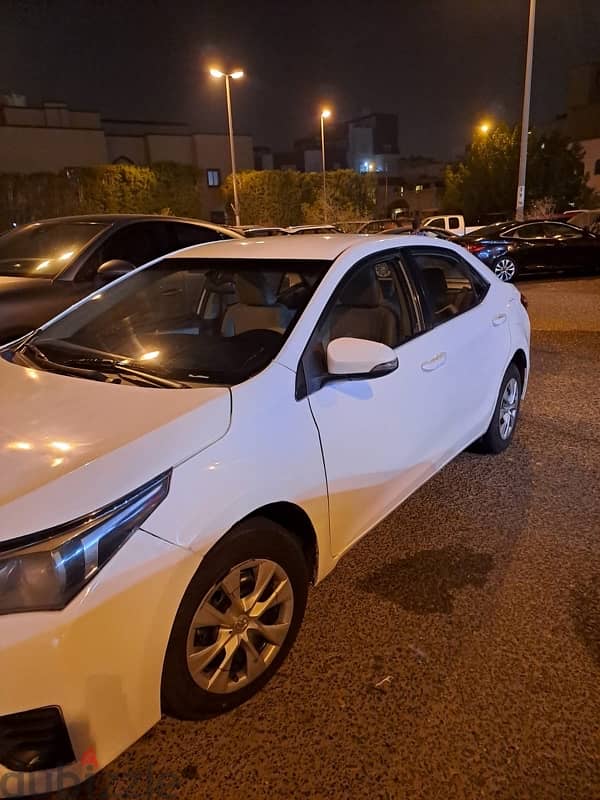 Toyota Corolla 2015 1