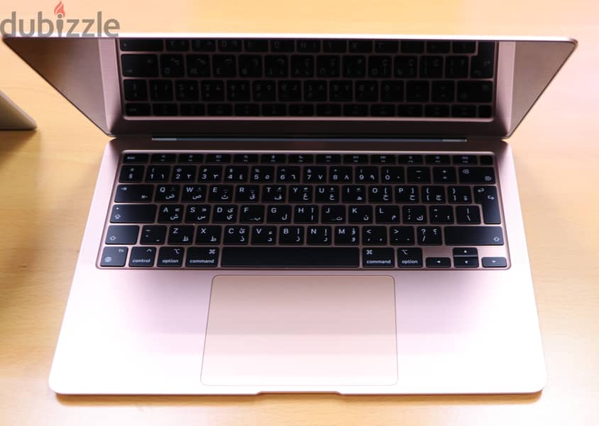 Macbook Air/Core i3/256GB SSD/8GB RAM 0