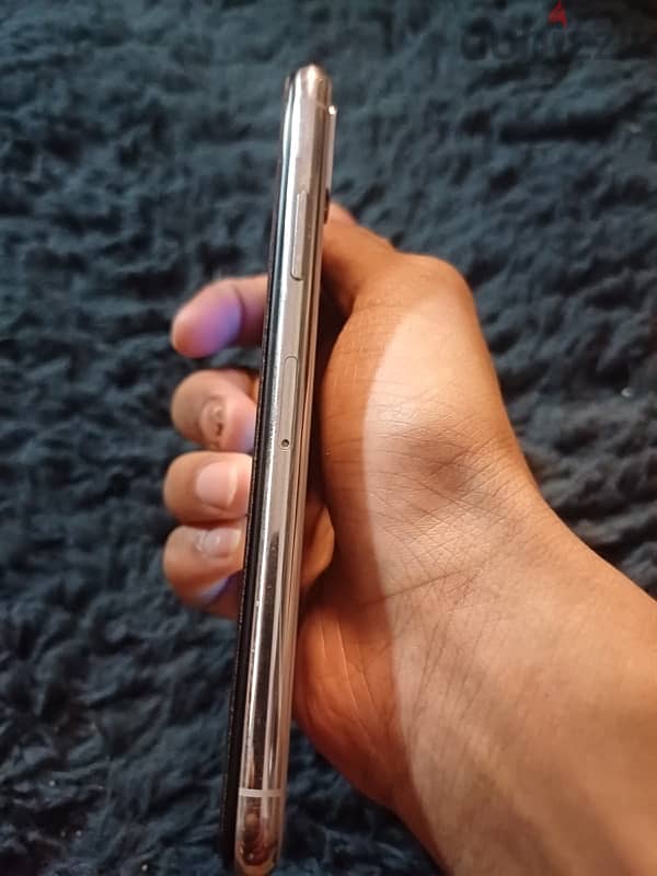 iPhone X 64 gb 4