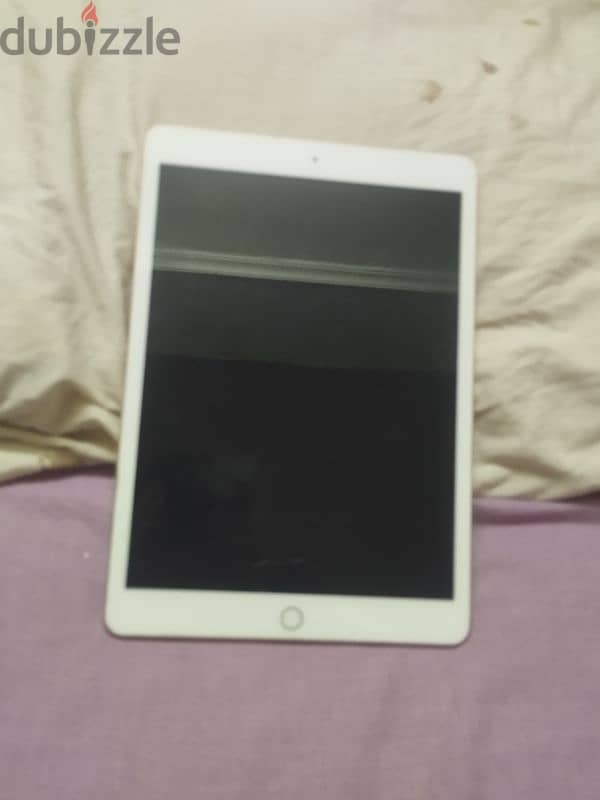 ipad 7 wifi 32 giga working good 3