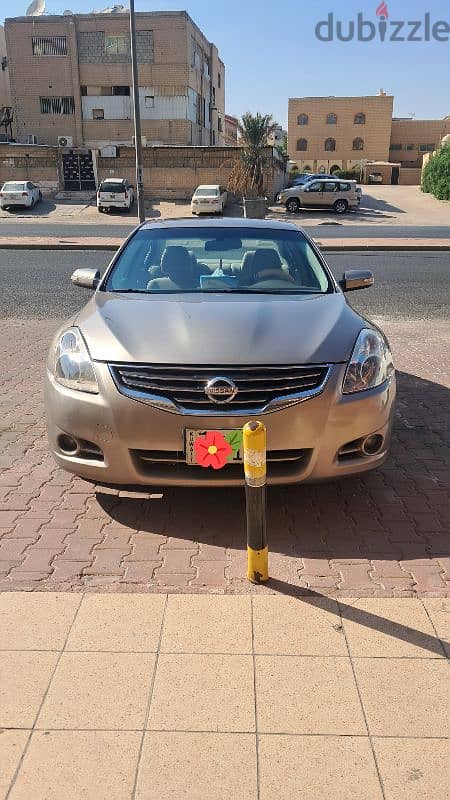 Nissan Altima 2012 V4 1YEAR INSURANCE URGENT SALE 1