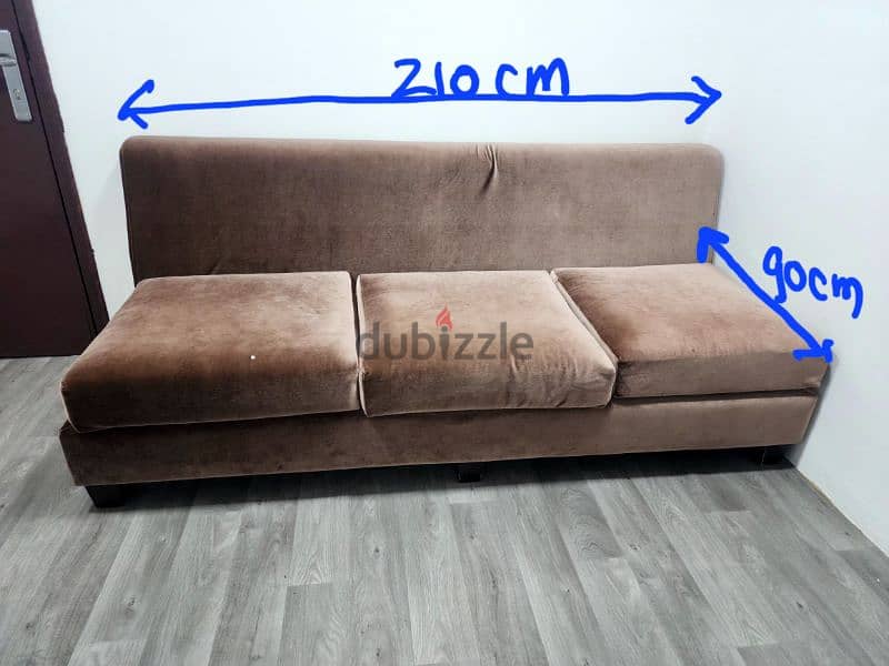 3 seater sofa set Brand name "Banta" for selling pick up only 0