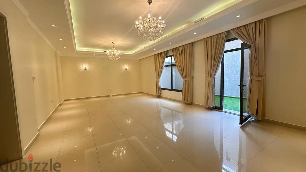 Spacious 4 bedroom in jabriya 1