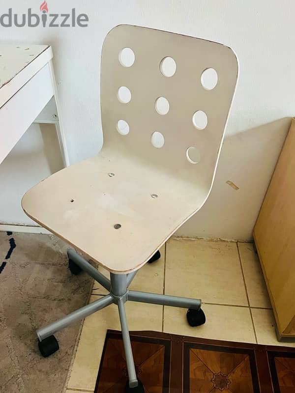 chair 0