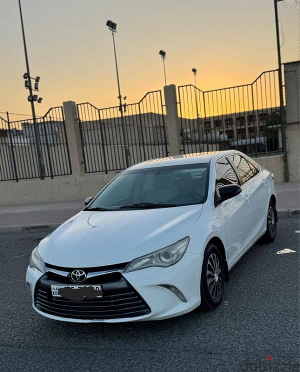 Toyota Camry 2016 1