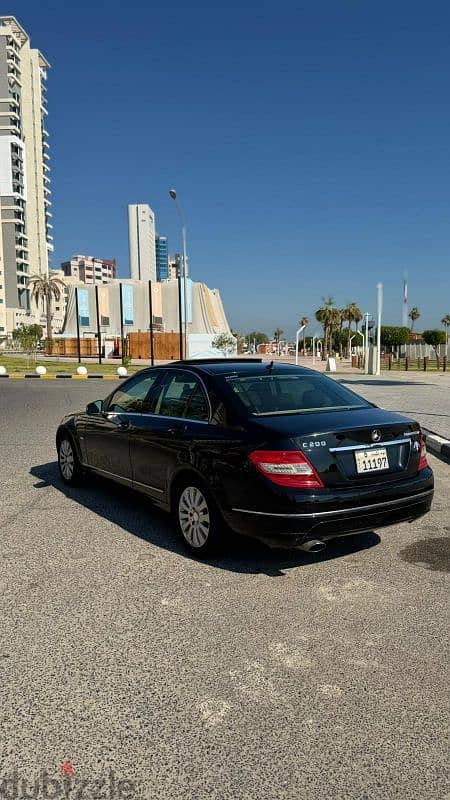 Urgent Sale Of Mercedes-Benz E200 kompressor 2