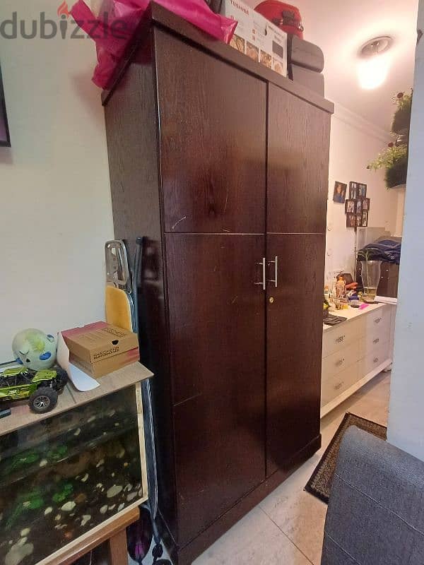 Cupboard 2 doors 5 rows 0