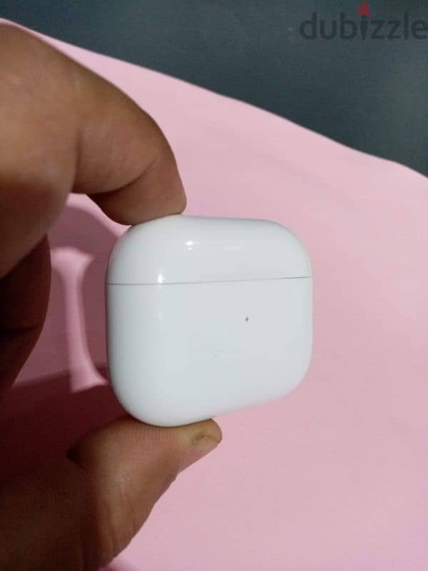 New original Vietnamese Apple AirPods 3 case with serial number 2