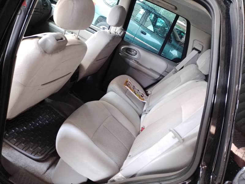 Trial blazer 2009 family used suv for sale in salmiya (186k) 4