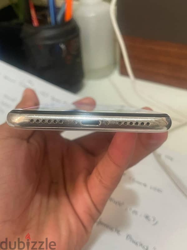 iPhone X 6