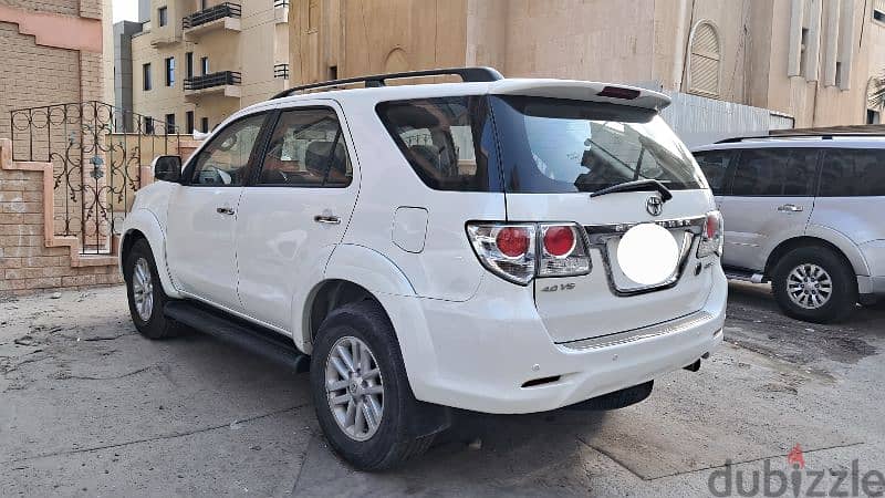 Toyota Fortuner 2013 URGENT SALE FAMILY USED 3