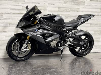 2017 BMW S1000RR  (+97466574363)