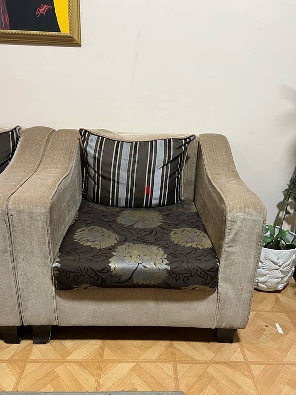 Sofa for sale 7