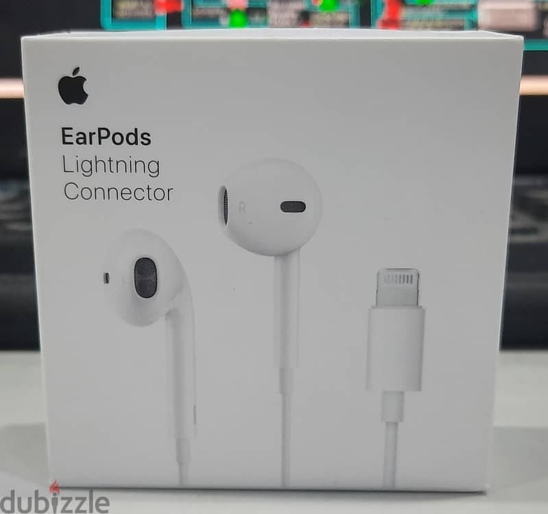 Apple Earpods Lightning Connector 1