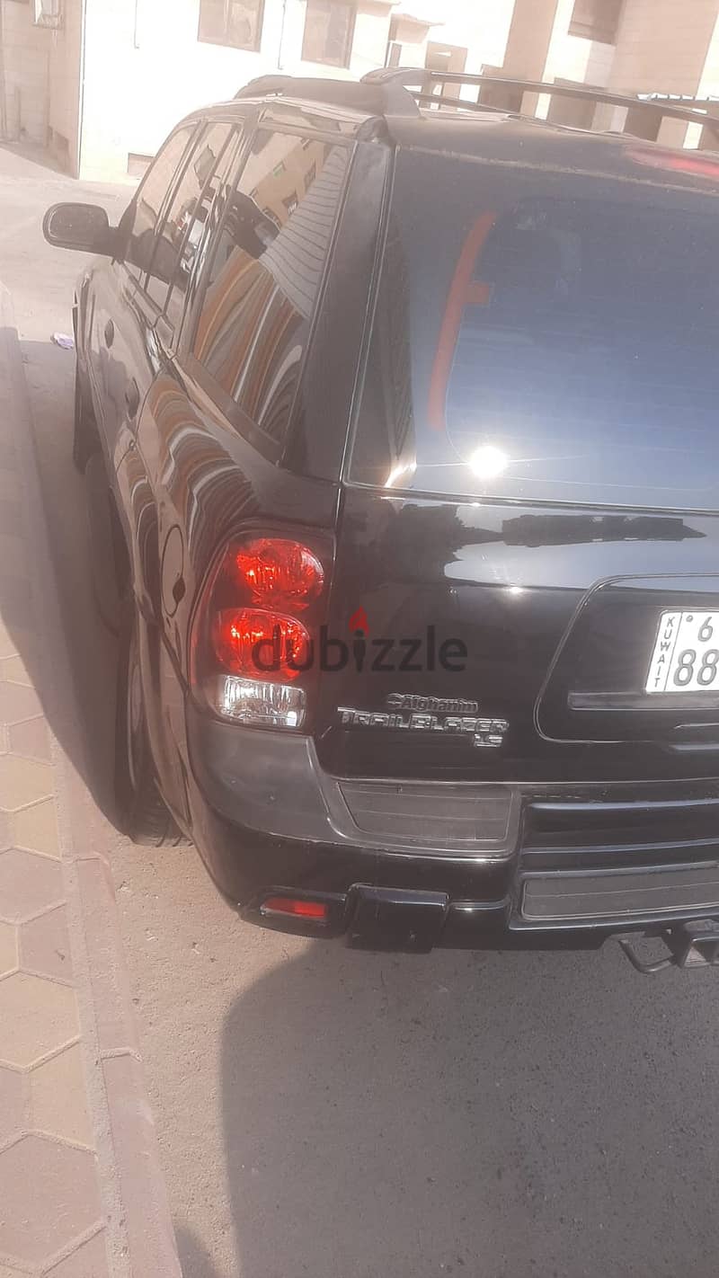 Trial blazer 2009 family used suv for sale in salmiya (186k) 1