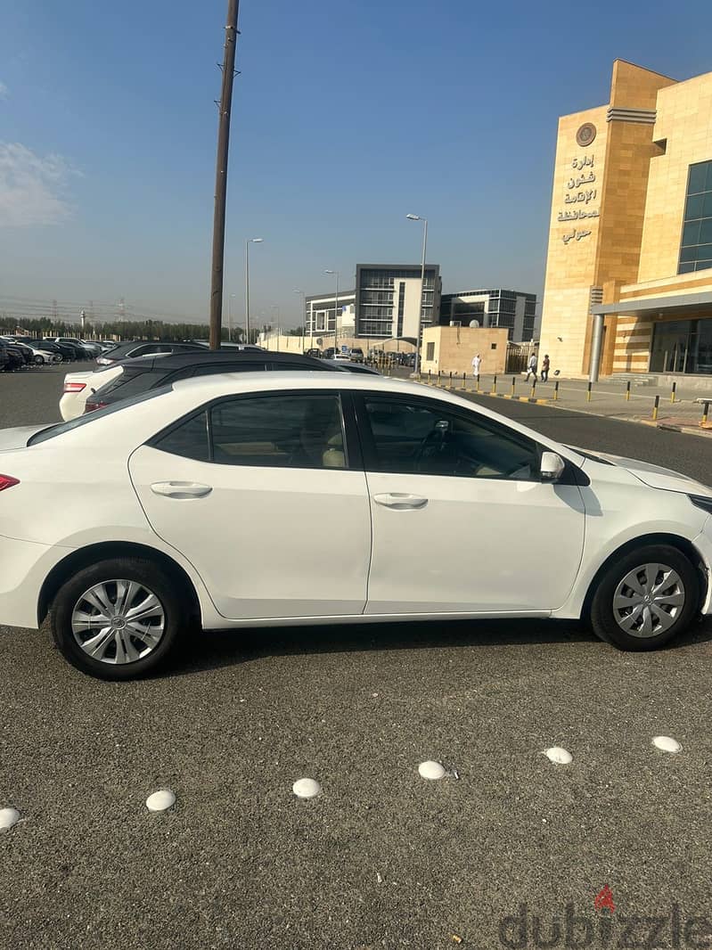 Toyota Corolla 2015 3