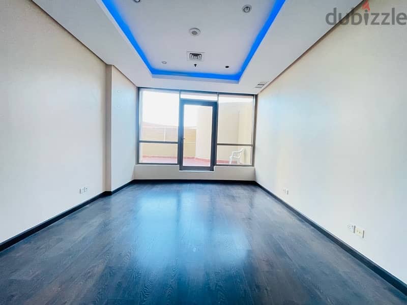 3 Bedrooms Apartment in Salmiya with Balcony 4