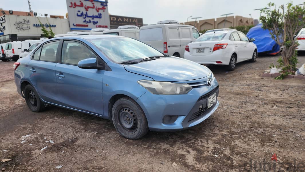 Toyota Yaris 2015 1