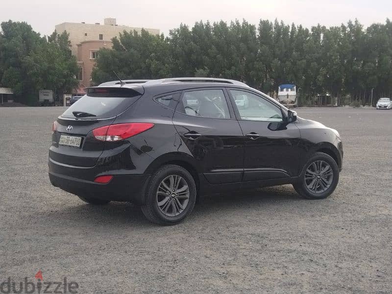 Hyundai Tucson 2015 masa Allah very good condition and very clean car 2