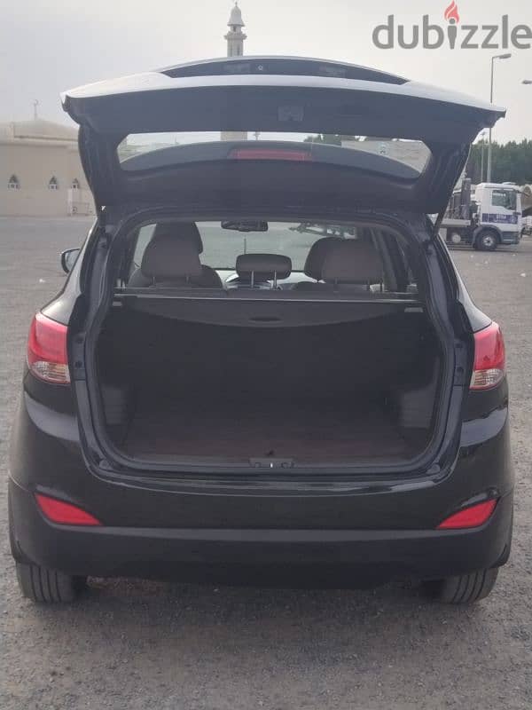 Hyundai Tucson 2015 masa Allah very good condition and very clean car 6