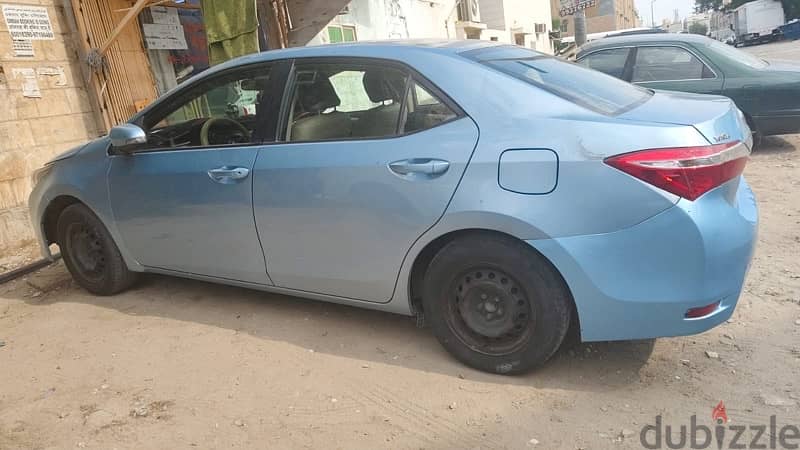 Toyota Corolla 2015 3