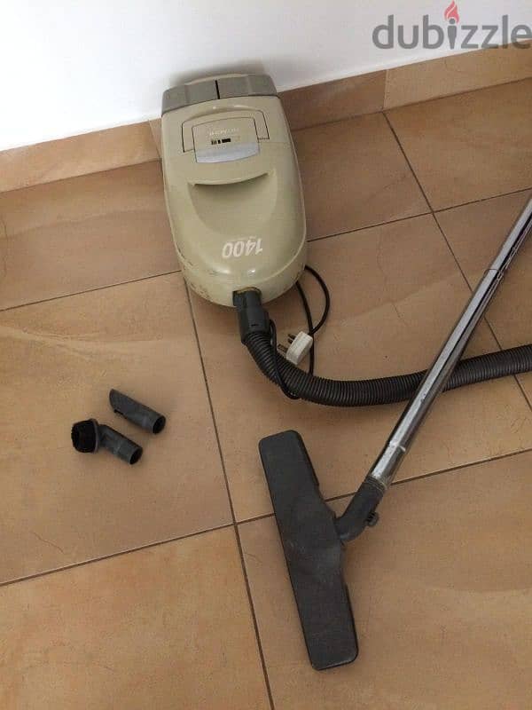 Hitachi Vacuum cleaner 0