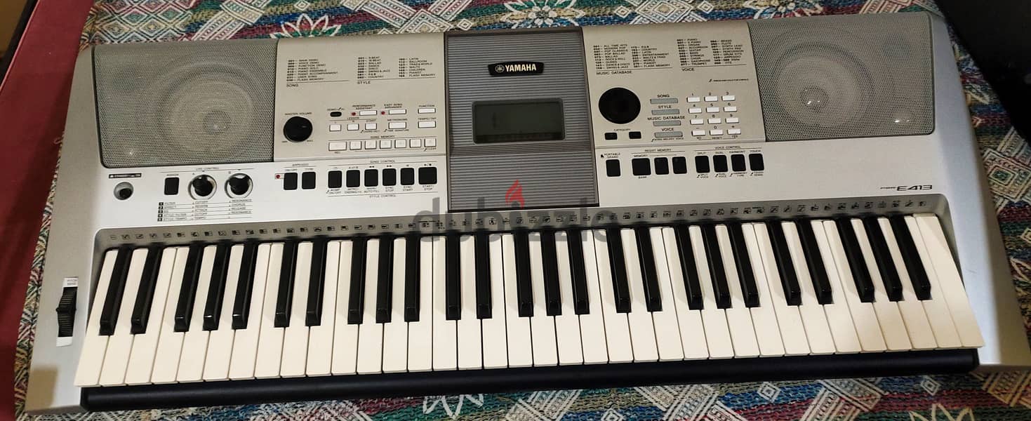 YAMAHA PSR E 413 Musical Piano/Keyboard for sell 0