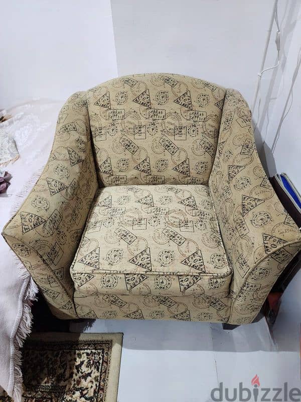 armchair 0