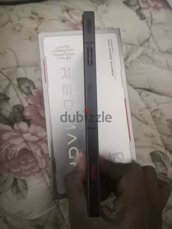 Redmagic 8 pro 16&512 gb with box and original charger 6 months used 2