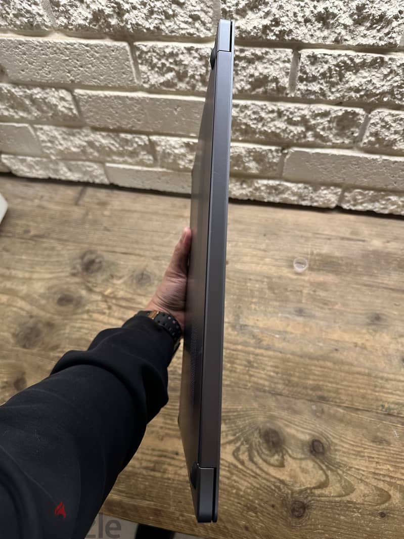 Samsung Galaxy Book4 Laptop 6