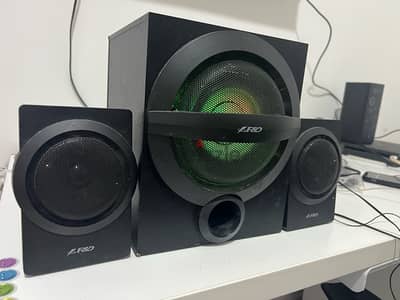 1 month use only speaker base sub new