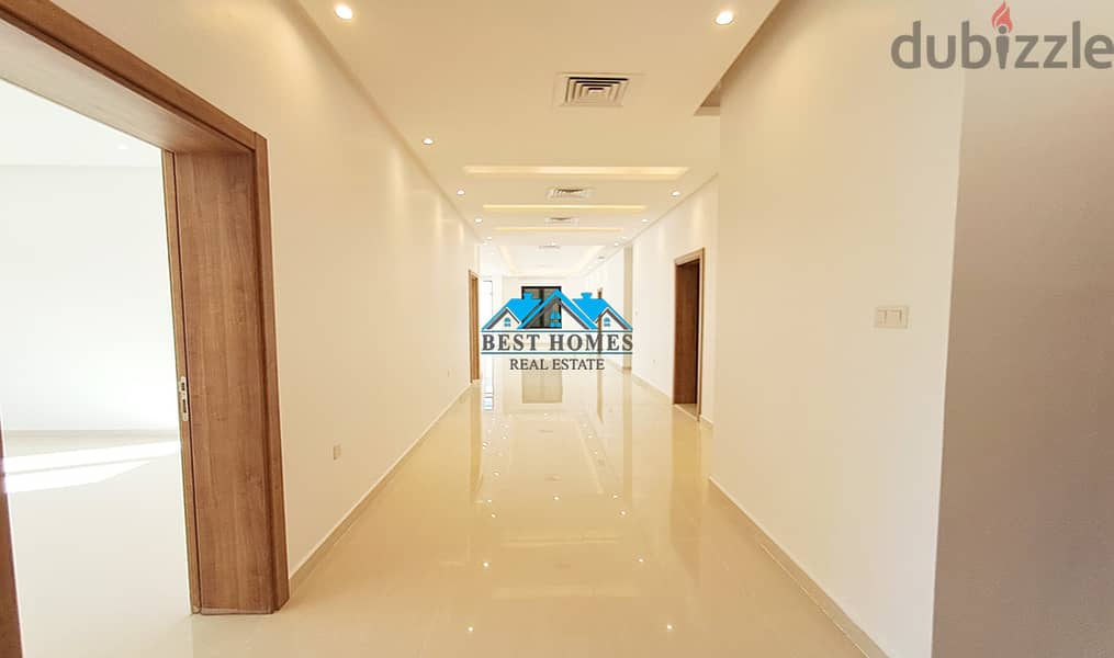 4 Bedrooms Floor in Abu Fatira 3