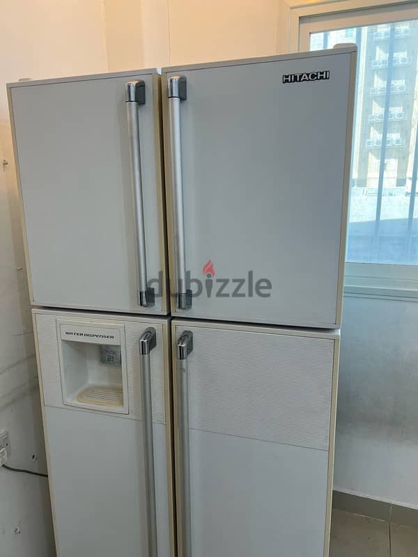 Hitachi fridge with Water dispenser 7