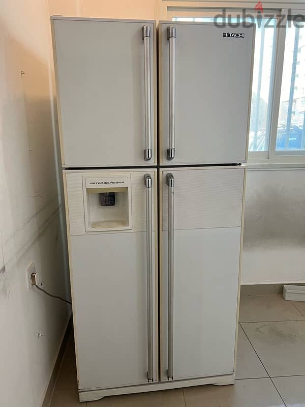 Hitachi fridge with Water dispenser 8