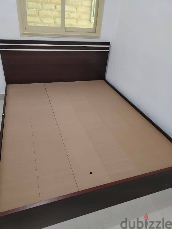 double bed queen size with extra comfort mattress 0