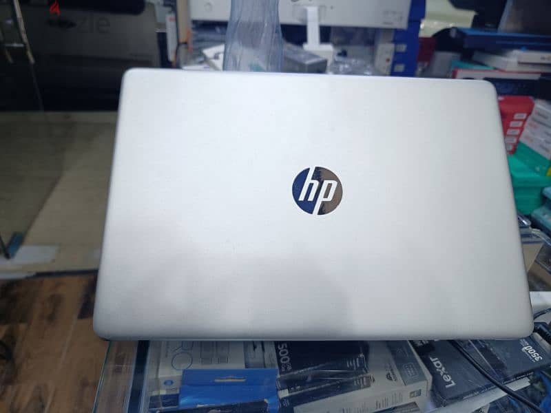 HP laptop RYZEN7 512M. 2 0