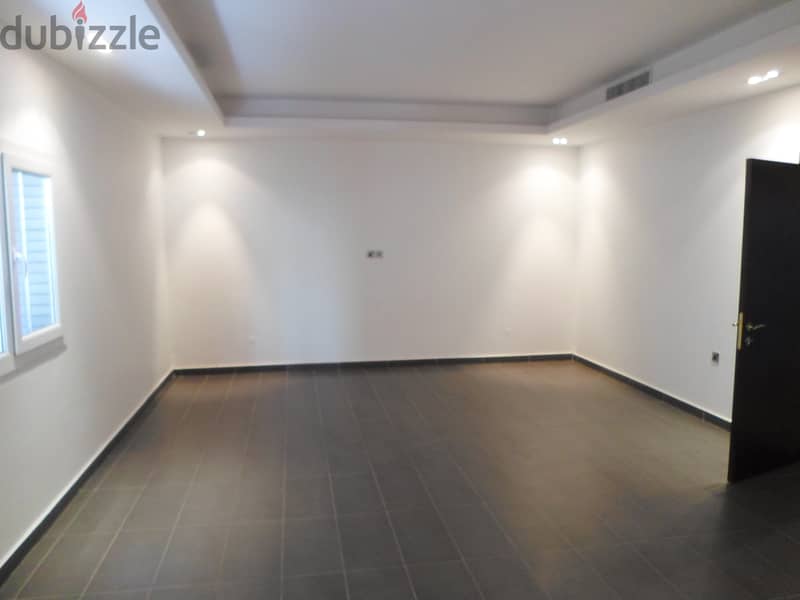 Fantastic 4 bedroom floor in abu fatira. 0