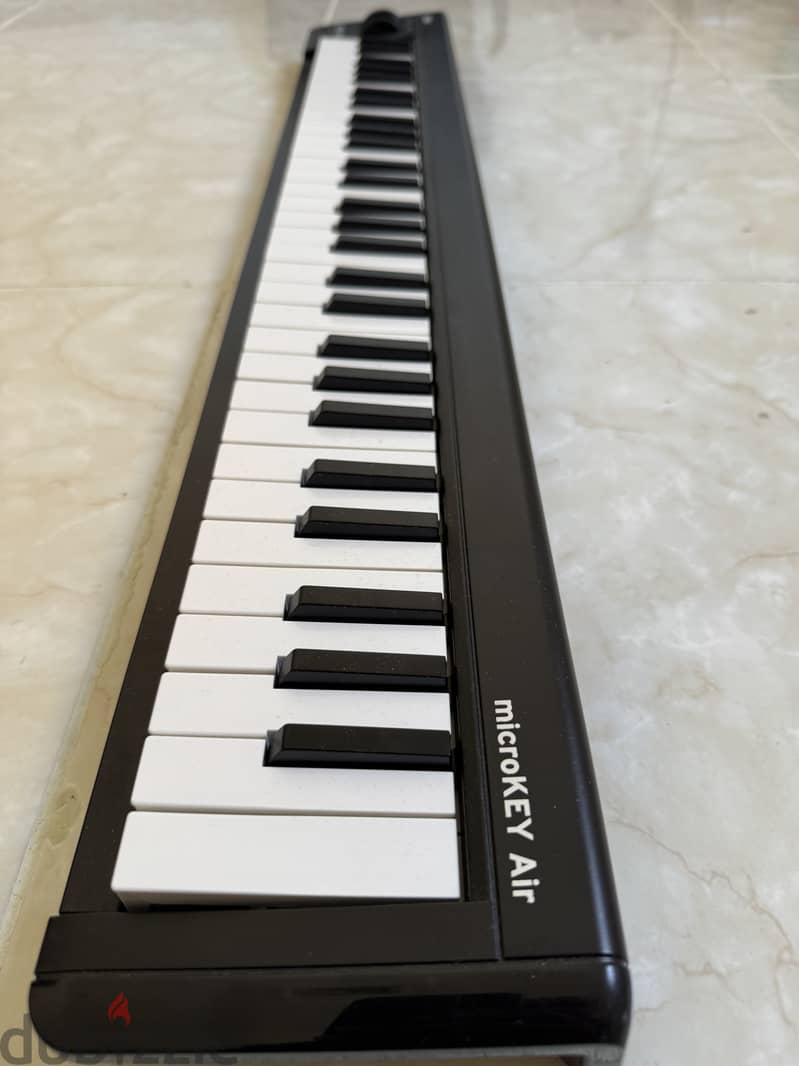 Korg MicroKEY Air-61 Keyboard 3