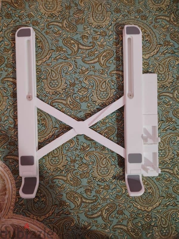 tablet laptop holder also phone stand 4