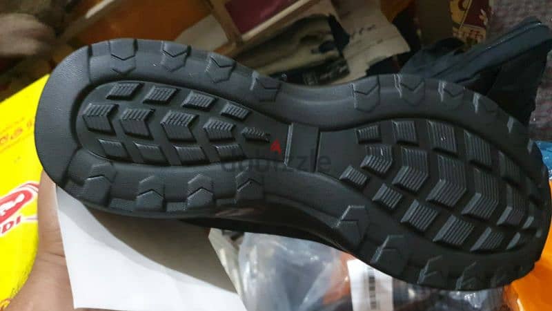 Safety shoes banad new not used 43 2