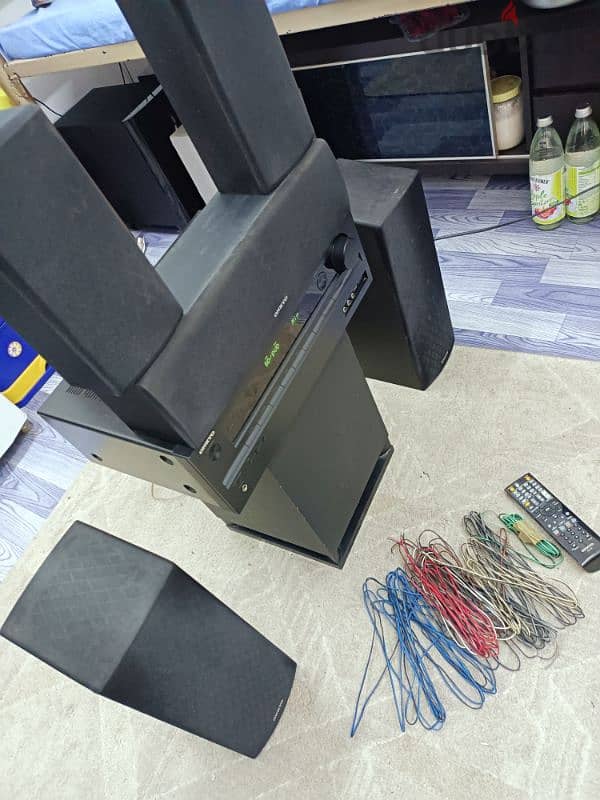 Onkyo home theater system like New condition USB optical htmi 1